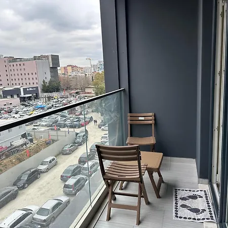 Unique Apartment *