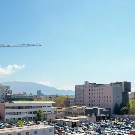 Unique Tirana